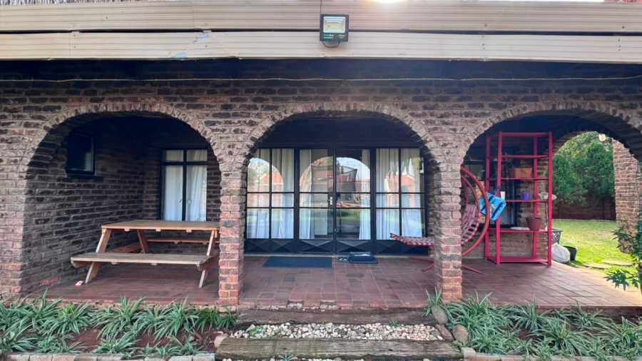 5 Bedroom Property for Sale in Royldene Northern Cape